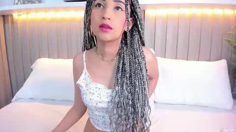 Snapshot of violett_rabbit_ chatting on October 20, 8:31 pm Violett online show from October 20, 8:31 pm