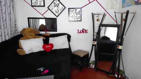 Snapshot of violetta_afrodita chatting on October 7, 12:41 am violetta_afrodita online show from October 7, 12:41 am