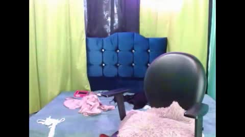 violetta_dreams online show from February 4, 9:20 pm