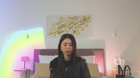 Snapshot of violetta_finch chatting on February 10, 10:30 am violetta_finch online show from February 10, 10:30 am