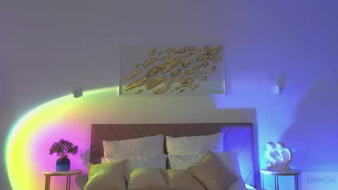violetta_finch online show from May 7, 10:20 am