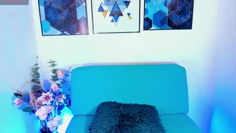 Snapshot of violetta_tss chatting on September 29, 4:01 pm Princess Violet Valerious Follow me IGX violetvalerious online show from September 29, 4:01 pm