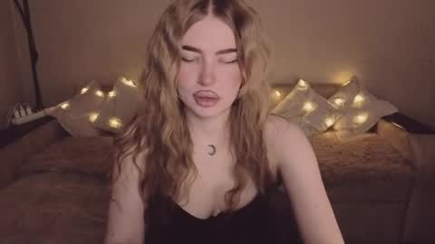 ViolettaOtis online show from March 30, 4:08 pm