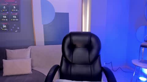 Violett Castel online show from January 30, 7:59 pm