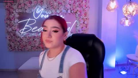 Violett Castel online show from September 22, 6:21 pm