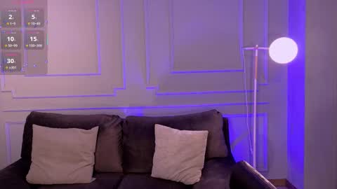 Violett Castel online show from March 10, 8:14 pm