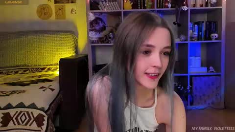 Snapshot of violettesss chatting on January 6, 5:16 pm Vi Best on my Fansly online show from January 6, 5:16 pm