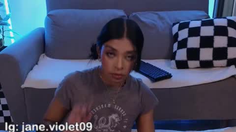 Violet online show from February 12, 2:06 am