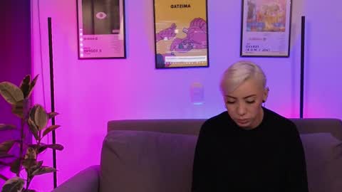 Violet online show from February 16, 12:07 am