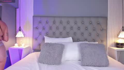 VioletthaRous online show from February 18, 10:50 pm