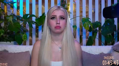 Snapshot of violetttttacb chatting on February 28, 8:32 pm Violetta online show from February 28, 8:32 pm