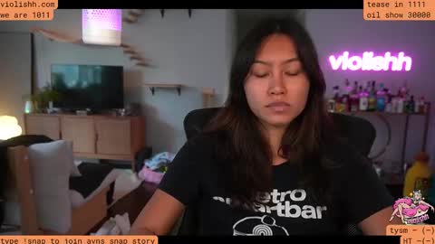 follow me on twitter violishh and ig violishh  online show from November 15, 9:21 pm