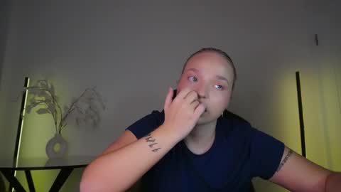 Violla online show from September 26, 9:02 am