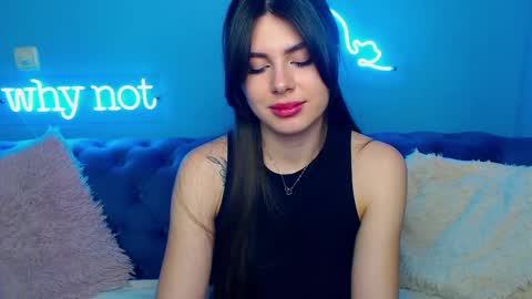 viollinalv online show from February 24, 8:49 am