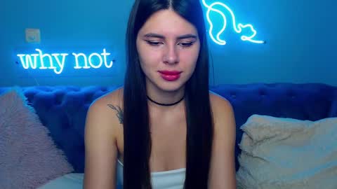 viollinalv online show from October 3, 4:53 am