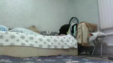 vip_charm777 online show from December 3, 4:42 am