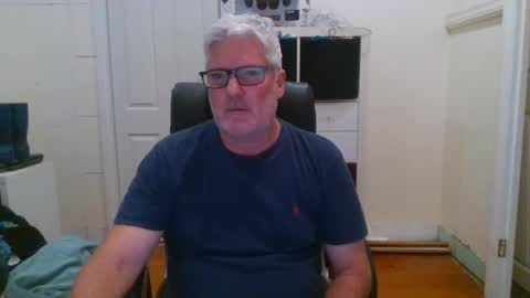 viper654321 online show from December 13, 8:20 am