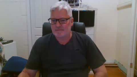 viper654321 online show from February 5, 8:11 am