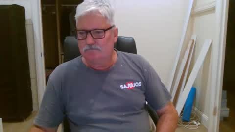 viper654321 online show from January 12, 7:35 am