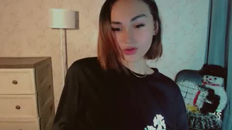 Pearl online show from December 16, 2:49 am