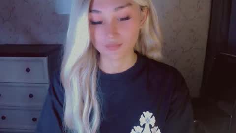 Pearl online show from March 15, 2:50 am