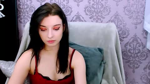 Snapshot of virgiluna chatting on February 15, 8:27 pm VirginLuna online show from February 15, 8:27 pm