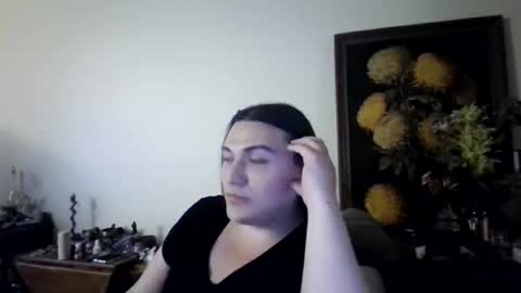 priscilla online show from April 23, 6:03 am