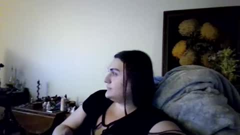 priscilla online show from April 25, 5:54 am