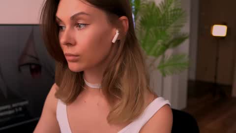 Snapshot of virtual_muse_bc chatting on September 13, 8:03 am virtual_muse_bc online show from September 13, 8:03 am