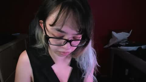 Snapshot of virtualtulpa chatting on September 24, 7:06 pm Zoe online show from September 24, 7:06 pm