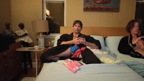 Snapshot of vislaxxx chatting on February 17, 1:13 am Pachinko De Gallo online show from February 17, 1:13 am