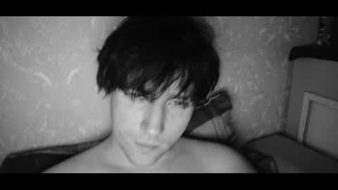 vitiligoboyy online show from July 15, 1:33 am
