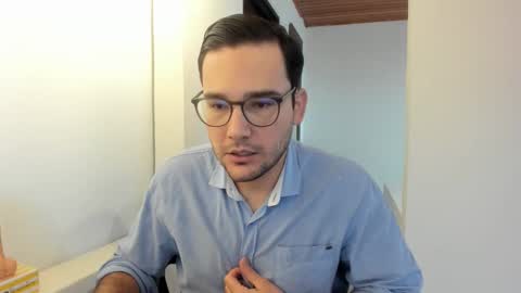 Vito Ferrer online show from November 9, 11:41 am