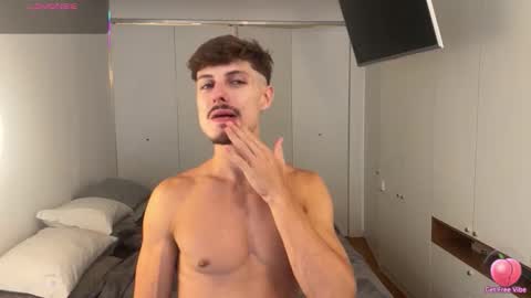 vitoraugustoxxx online show from February 26, 5:23 pm