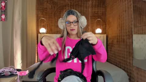 VittaaaPlease help me with your thumbs up its important  online show from January 15, 12:58 pm