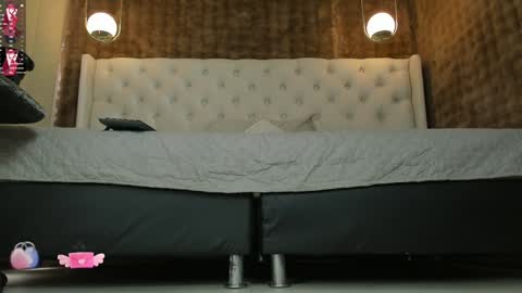 VittaaaPlease help me with your thumbs up its important  online show from January 17, 4:36 pm