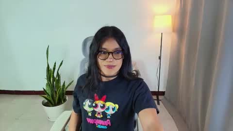 VittaaaPlease help me with your thumbs up its important  online show from October 17, 2:15 am