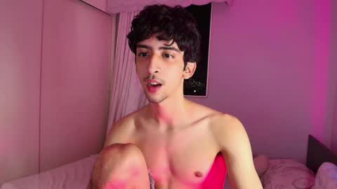 Snapshot of vittorio_cerati chatting on February 1, 1:15 am new acount online show from February 1, 1:15 am