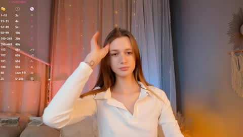 just Vi online show from April 4, 8:56 am