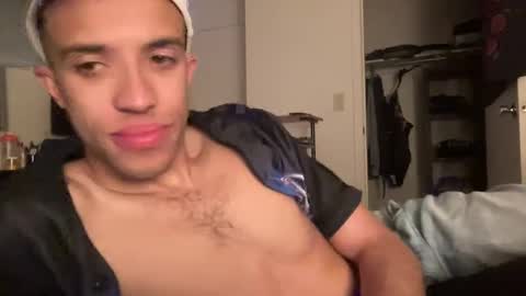 Snapshot of vivatrill chatting on January 22, 7:03 am vivatrill online show from January 22, 7:03 am