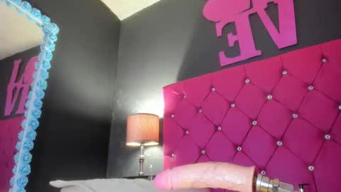 Snapshot of vivi_andrea chatting on March 5, 2:23 pm ANDREA online show from March 5, 2:23 pm