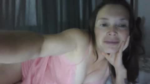 vivian online show from January 8, 2:03 am