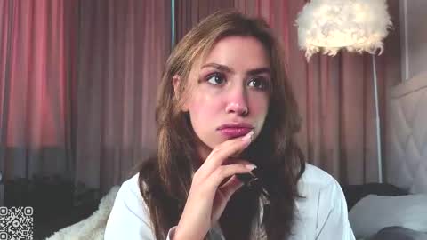 You like my friends can call me LUNA  This is my first day here online show from September 13, 7:41 am