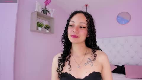 Vivi online show from November 19, 3:28 am