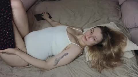 vivian_alison online show from February 15, 8:16 pm