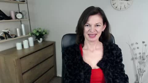 Snapshot of vivian_dream chatting on December 30, 3:57 pm Vivian online show from December 30, 3:57 pm