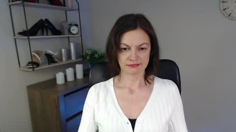 Snapshot of vivian_dream chatting on February 25, 10:58 am Vivian online show from February 25, 10:58 am