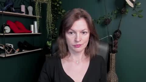 Snapshot of vivian_dream chatting on March 10, 6:59 am Vivian online show from March 10, 6:59 am