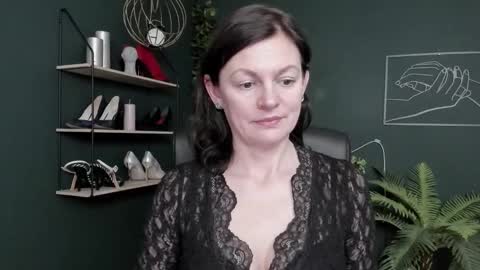 Vivian online show from March 7, 7:38 am