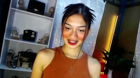 Snapshot of vivian_roberts chatting on January 6, 8:07 pm Vivian online show from January 6, 8:07 pm
